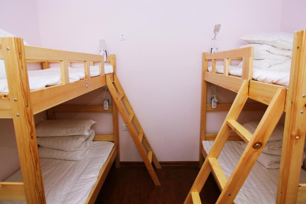 798 International Youth Hostel Jinan Oda fotoğraf