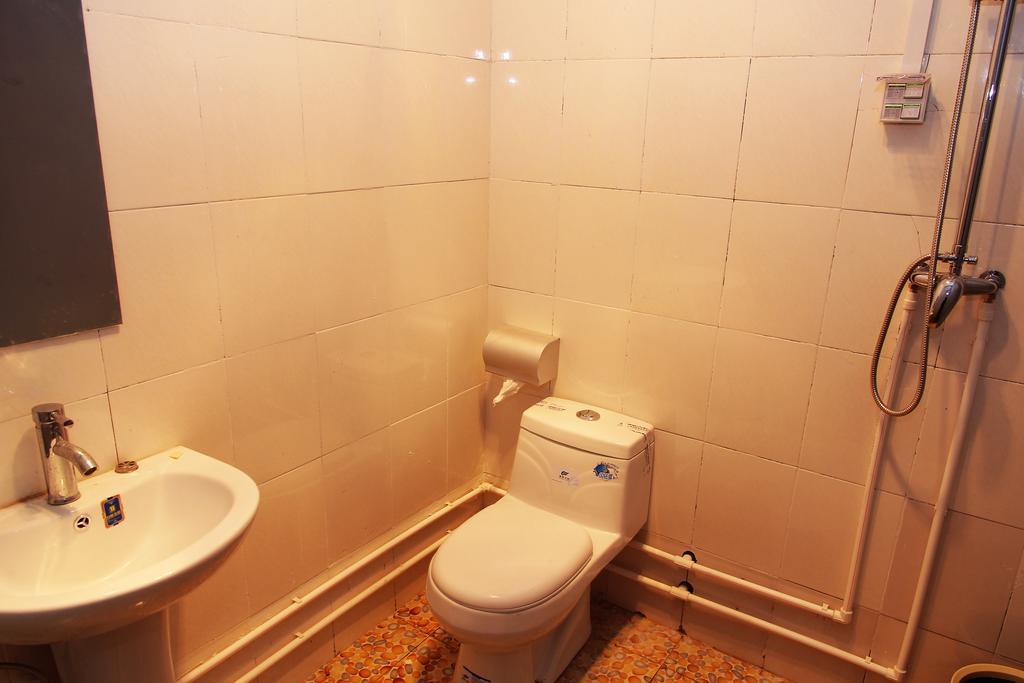 798 International Youth Hostel Jinan Oda fotoğraf
